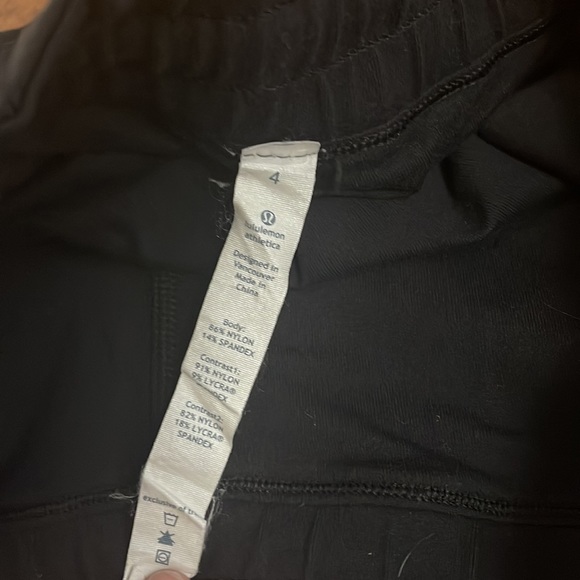Lululemon Dog Runner Pants - Picture 5 of 7
